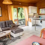 Waldstrand Berger بيت للعطل *